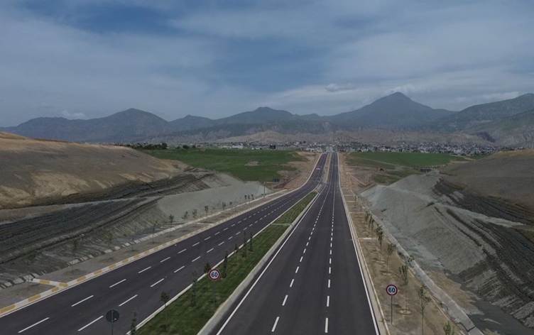 40 مەتریی سۆران کرایەوە؛ بەرزترین پرد لەسەر ئاستی عێراق تێیدا دروستکراوە