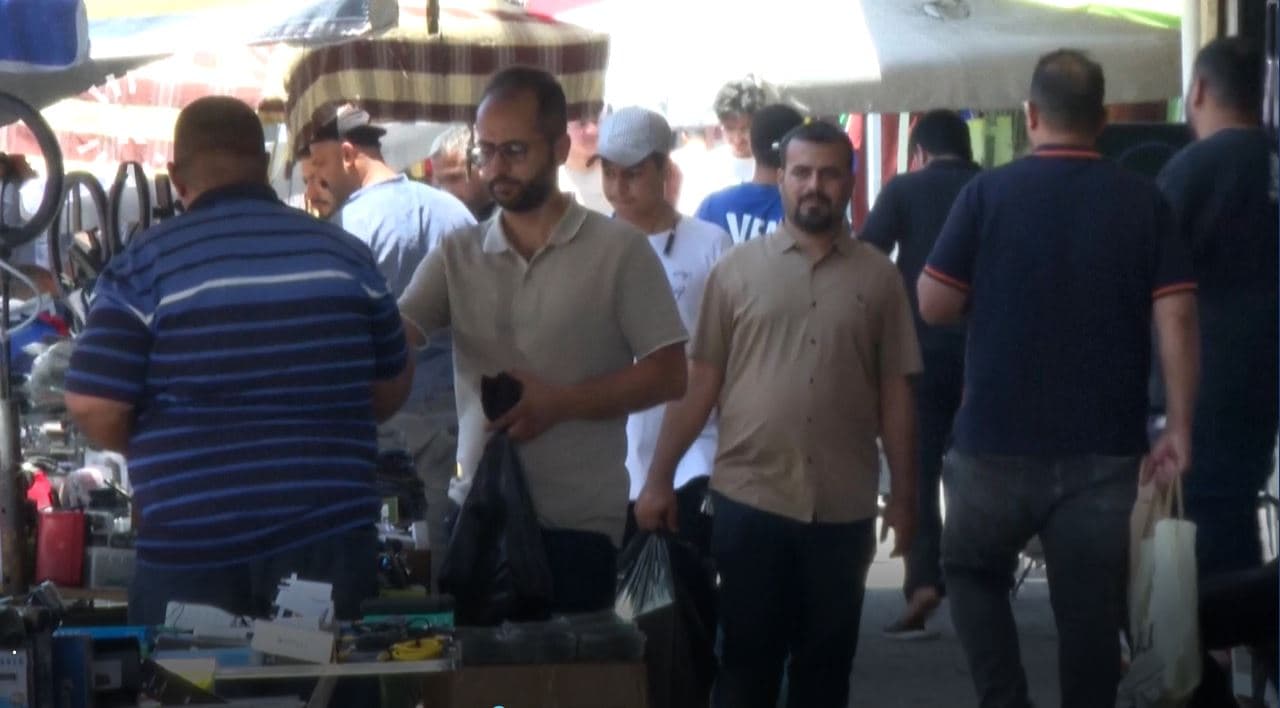 بغداديون يأملون أن يعاد فتح مضيق هرمز بعد توصل واشنطن وطهران إلى اتفاق