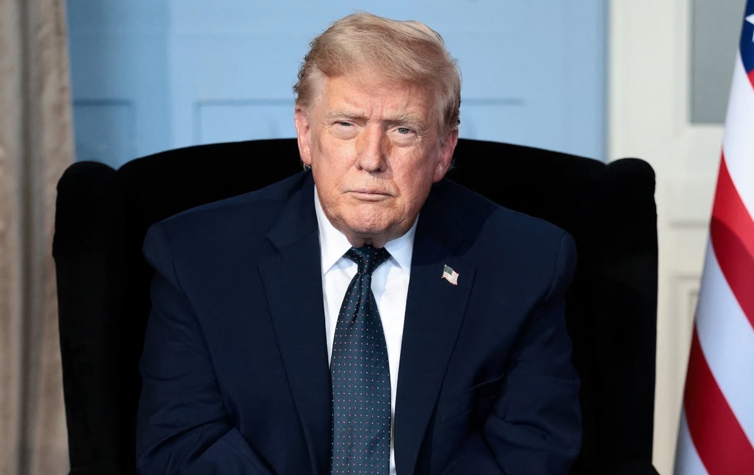 ABD Başkanı Donald Trump, 15 Haziran 2026'da Fransa'nın Evian-les-Bains kentinde düzenlenen G7 Zirvesi kapsamında Fransa Cumhurbaşkanı Emmanuel Macron ile gerçekleştirdiği ikili görüşme sırasında konuşurken (Evelyn Hockstein/Reuters)
