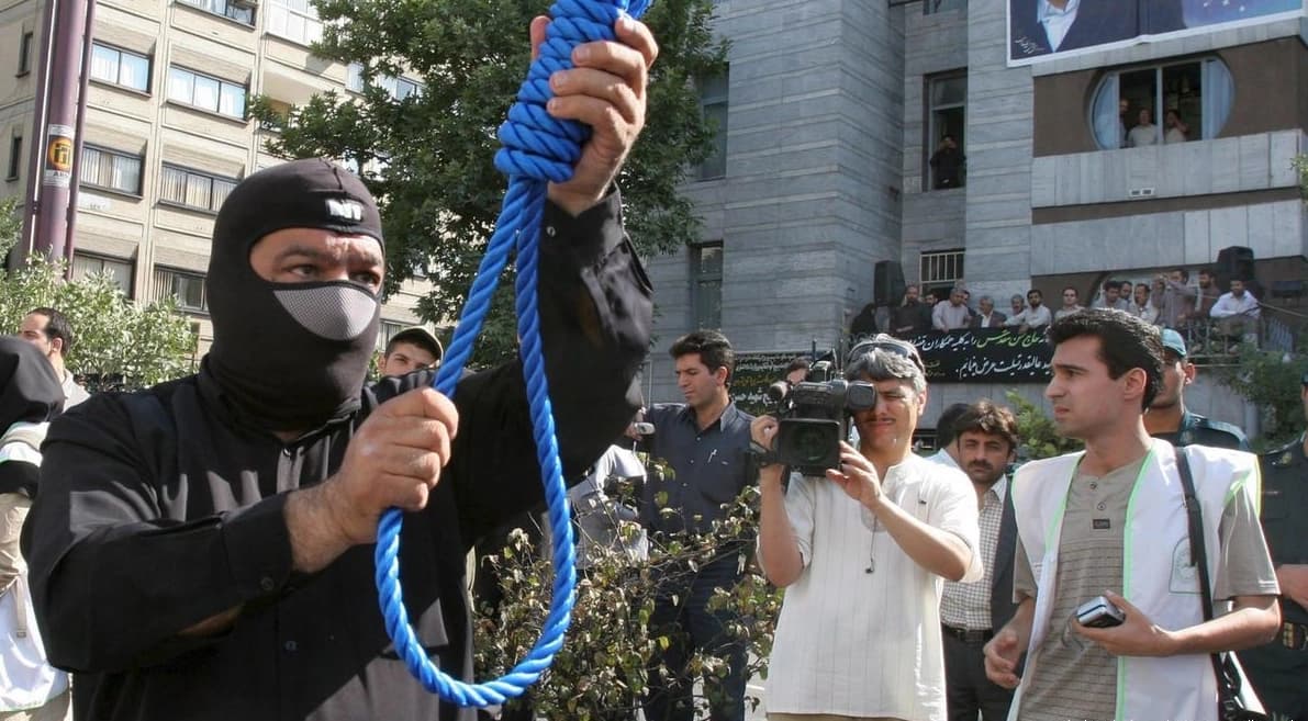 2007'de İran'da idam için hazırlık yapılıyor - Foto: Abedin Taherkenareh/EPA/picture-alliance