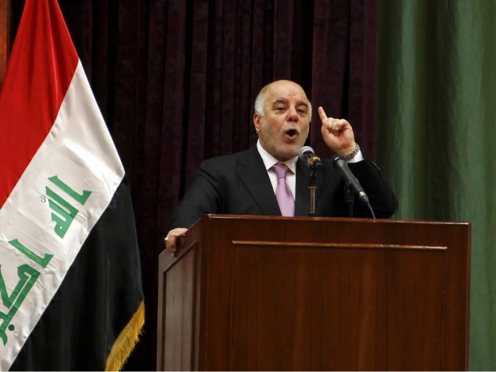 صورة لحيدر العبادي عندما كان رئيساً للوزراء عام 2015- Reuters