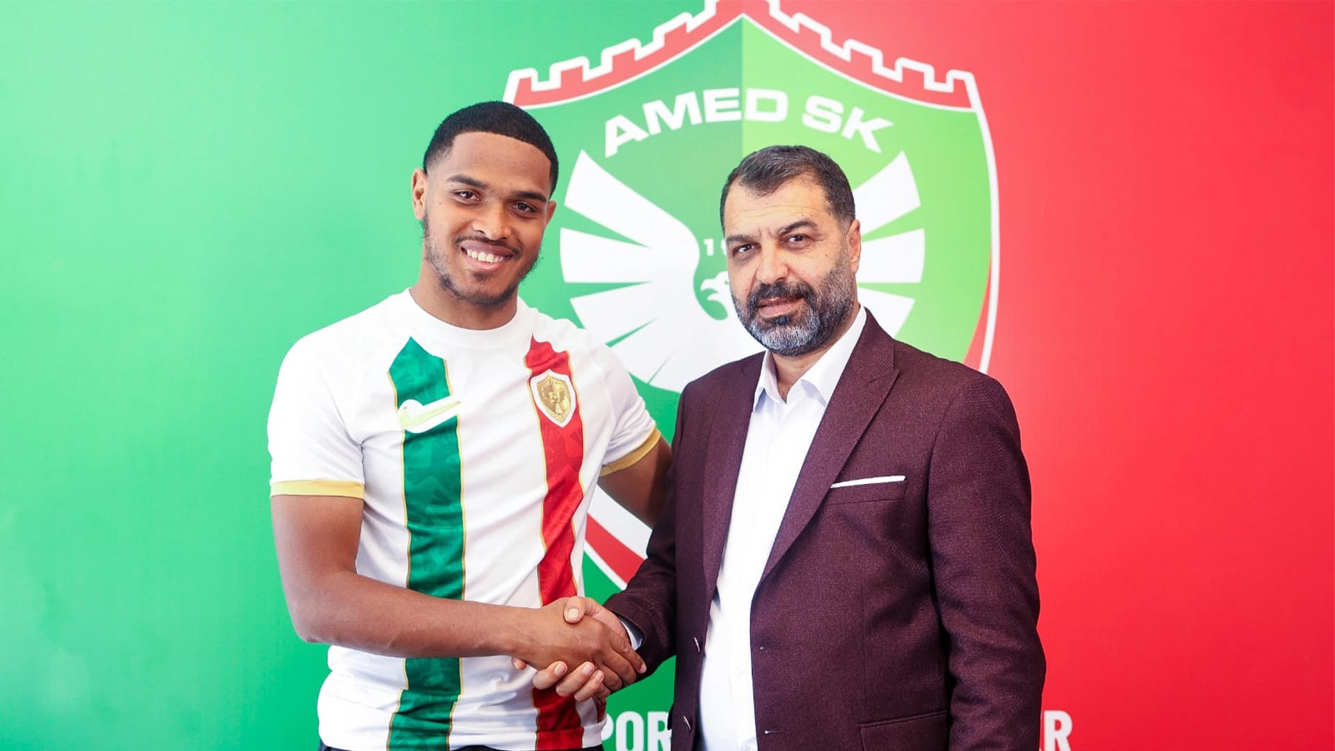 Amedsporê bi kaptanê Madagaskarê re peyman îmze kir / Wêne: Amedspor