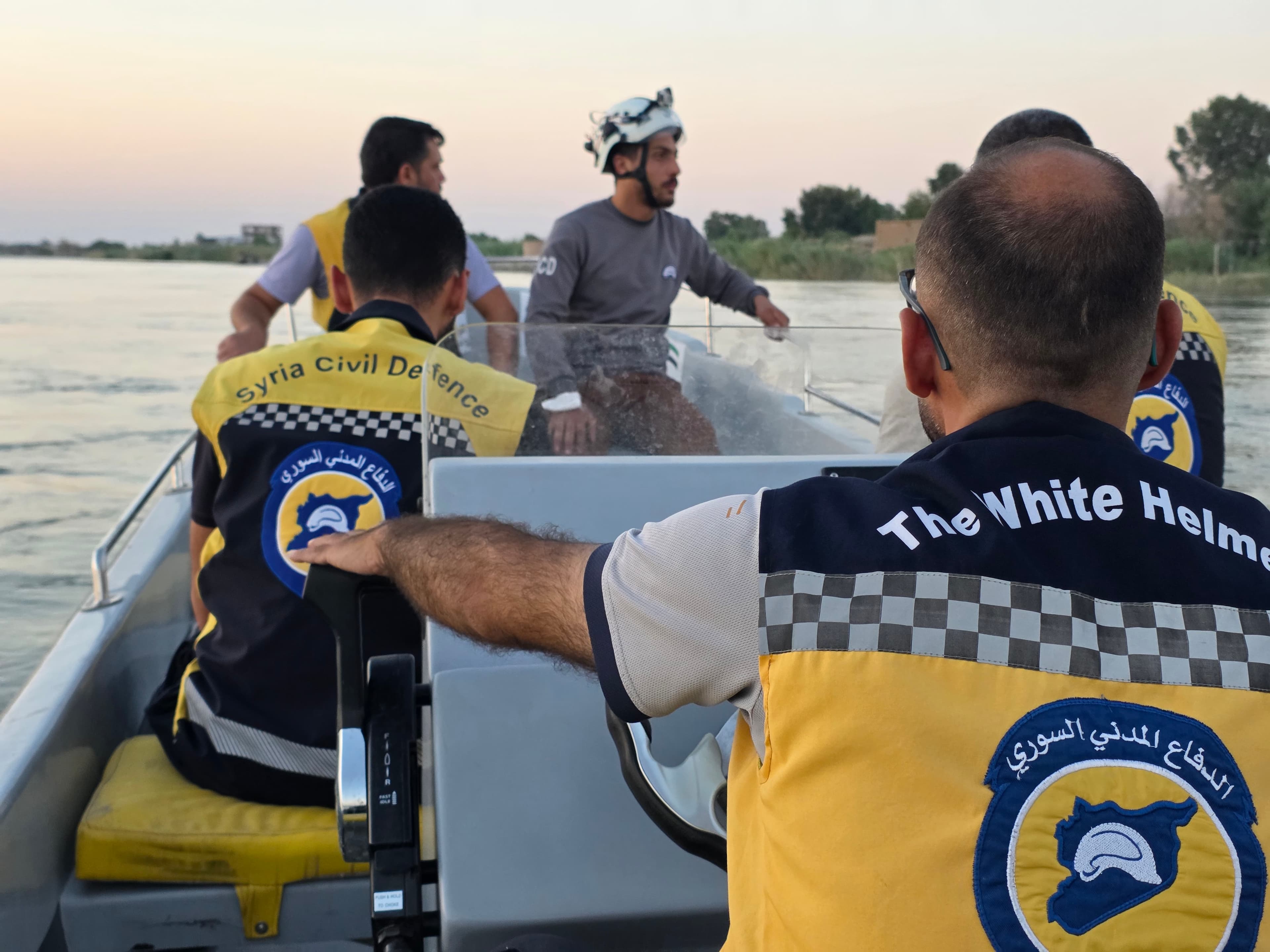 Syrian civil defense teams searching after ferry crush on Deir ez-Zor on July 12, 2026. Photo: SANA