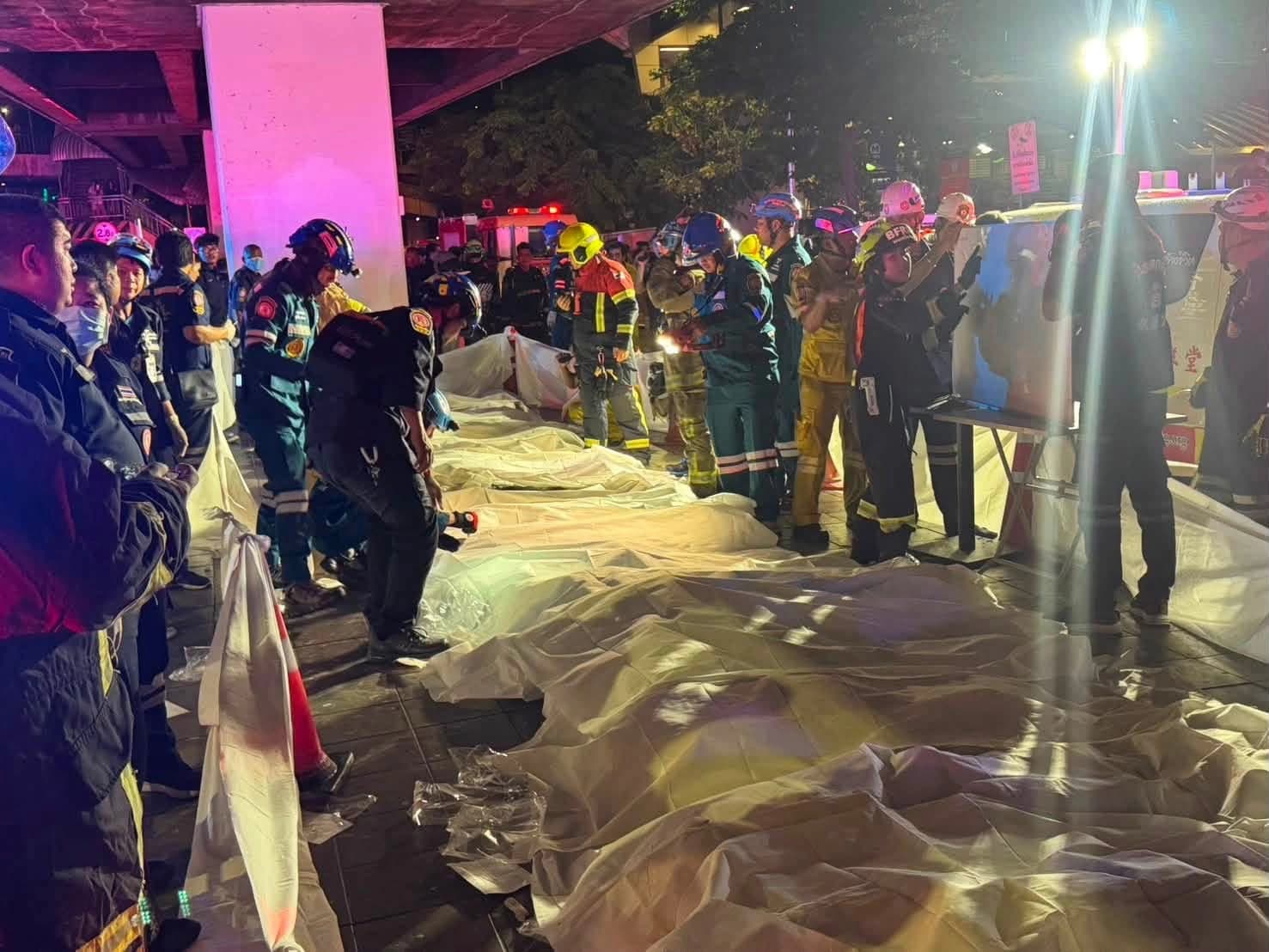Tayland'ın başkenti Bangkok'ta bir barda çıkan yangında ilk belirlemelere göre 27 kişinin hayatını kaybettiği bildirildi. / Foto: AA