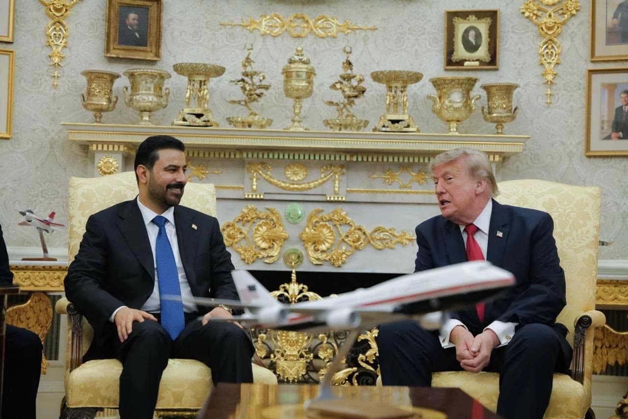 الرئيس الأميركي دونالد ترمب ورئيس الوزراء العراقي علي الزيدي