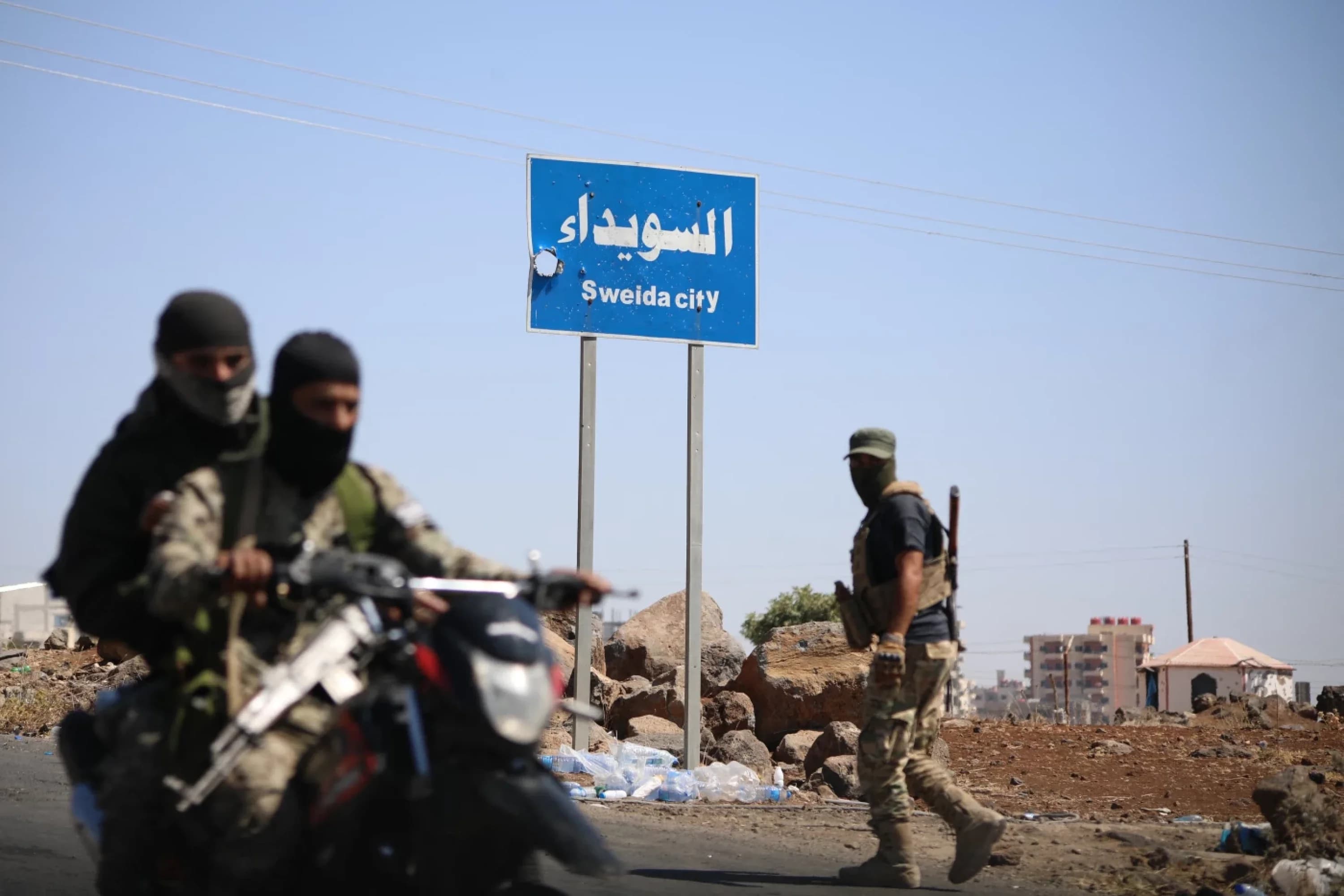 Bedouin and tribal fighters deployed near the Druze-majority Suwayda in mid-July 2025. Photo: AFP