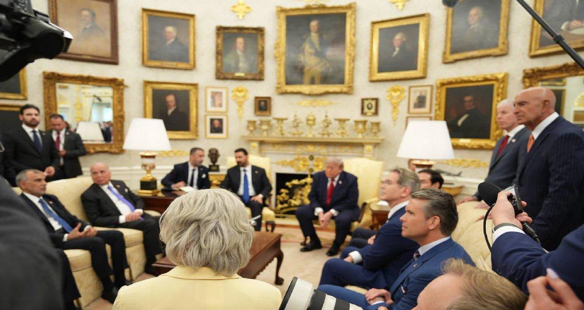المؤتمر الصحفي للرئيس الأميركي دونالد ترمب ورئيس الوزراء العراقي علي الزيدي