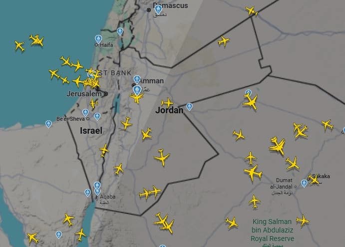 الأجواء الأردنية مساء الأربعاء 22 تموز-flightradar24