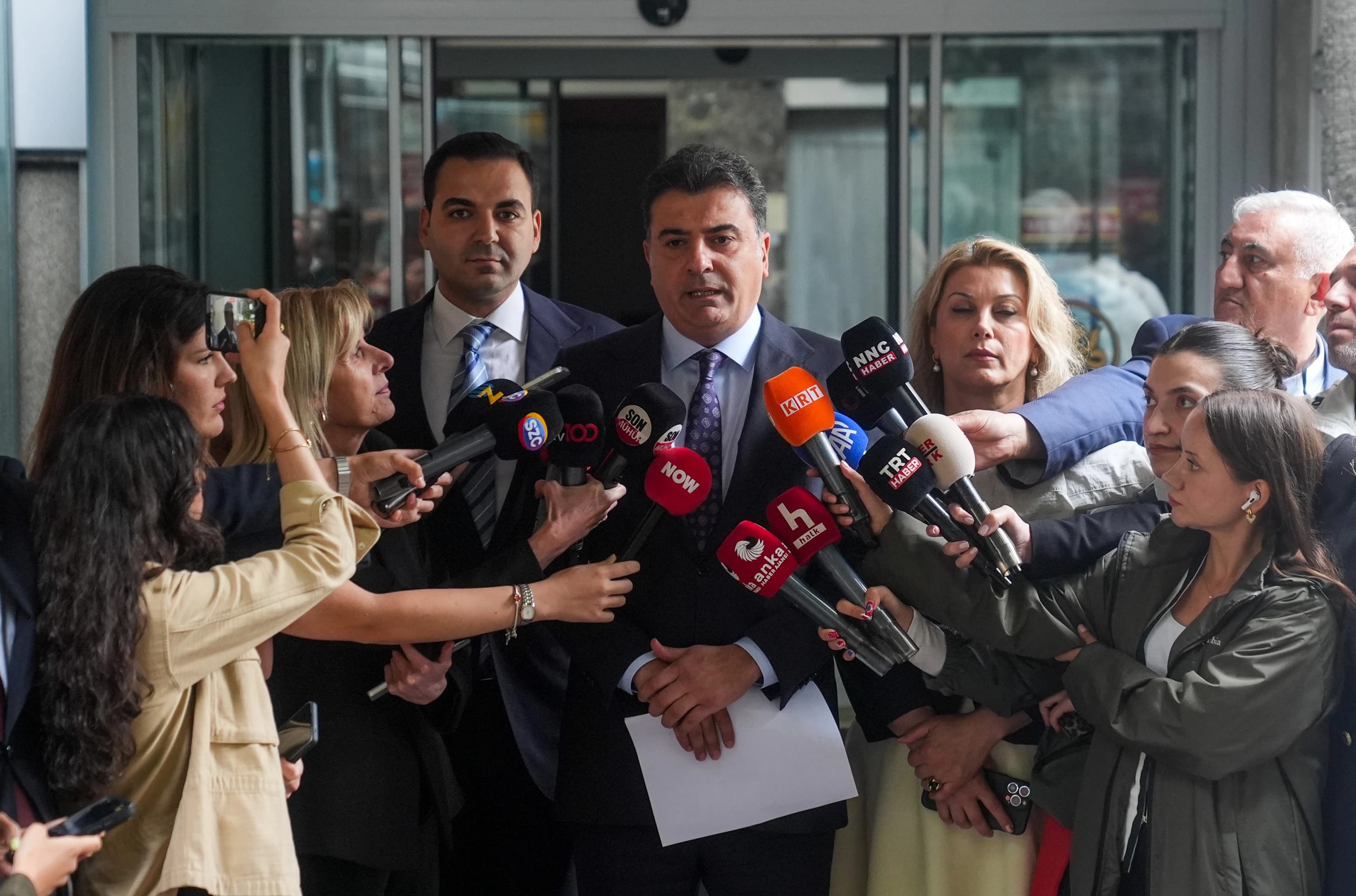 YENİ Parti Sözcüsü Zeynel Emre, MYK gündemine ilişkin basın mensuplarına açıklama yaptı. / Foto: AA