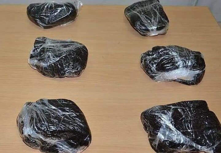 بڕێک مادەی هۆشبەری دەستبەسەرداگیراو. وێنەکە بۆ روونکردنەوەی زیاتری هەواڵەکەیە
