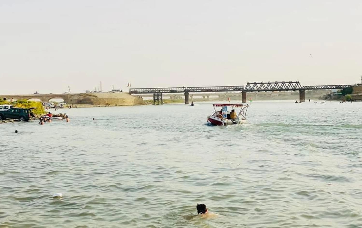 وێنەیەکی زێی گەورە لە سنووری هەولێر. وێنەکە ئەرشیفە