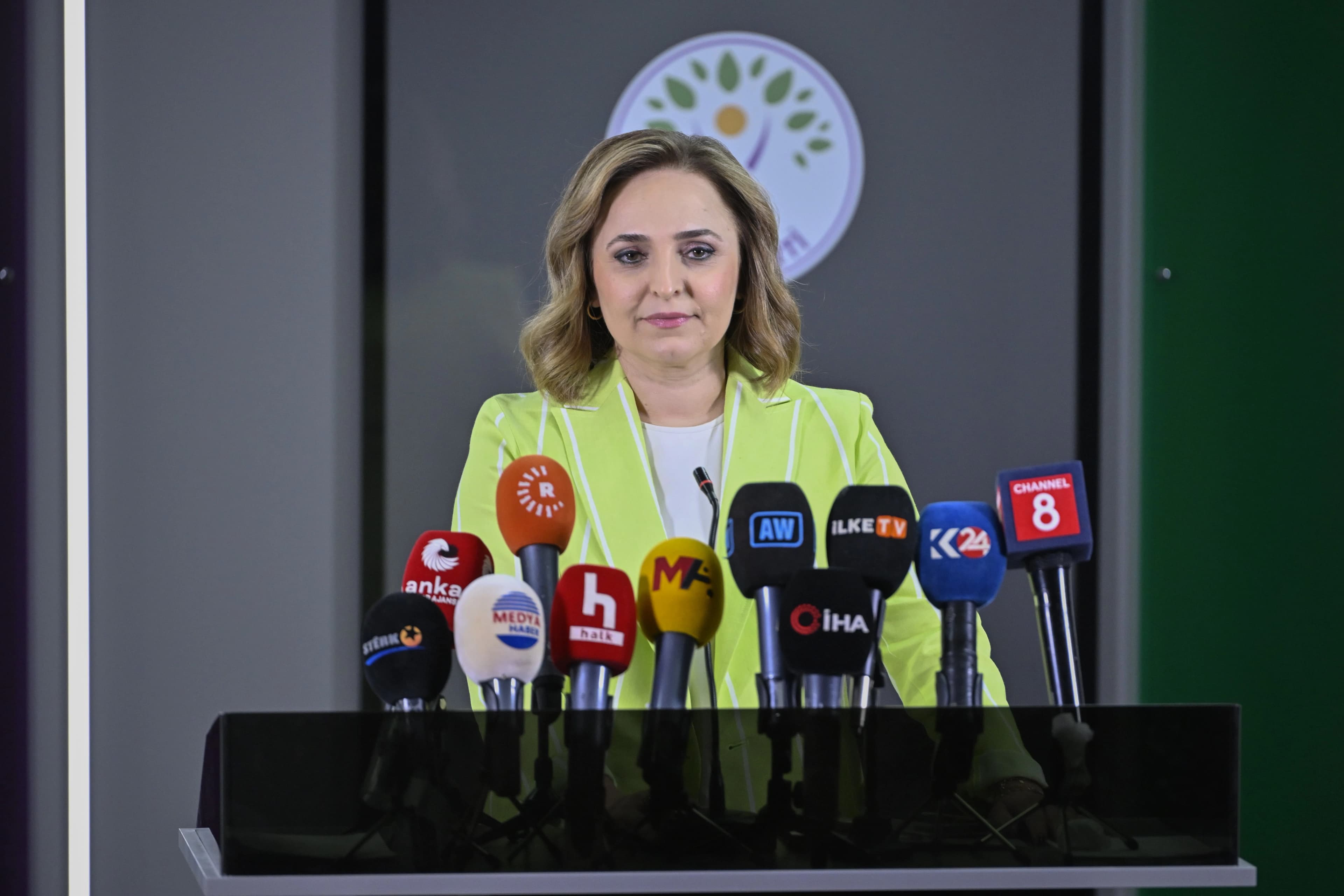 DEM Parti Sözcüsü Ayşegül Doğan, parti genel merkezinde basın toplantısı düzenledi. / AA