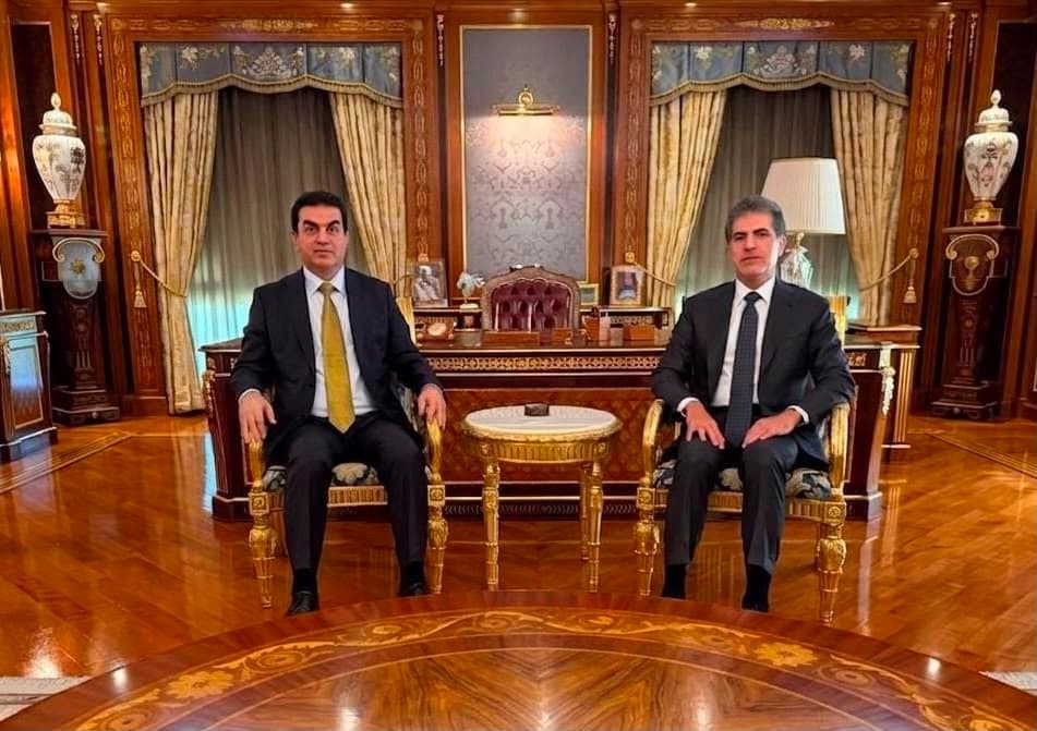 رئيس اقليم كوردستان نيجيرفان بارزاني ونائب رئيس مجلس النواب العراقي فرهاد أمين الأتروشي