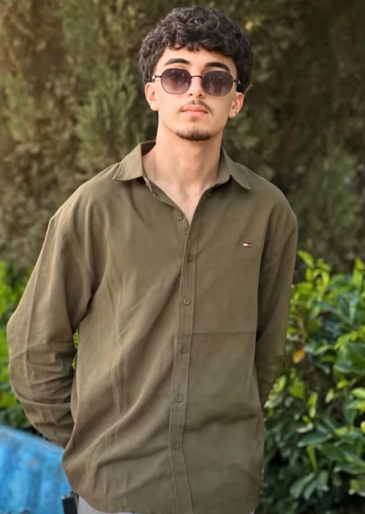 وێنەی گەنجە ماتۆڕسوارەکە