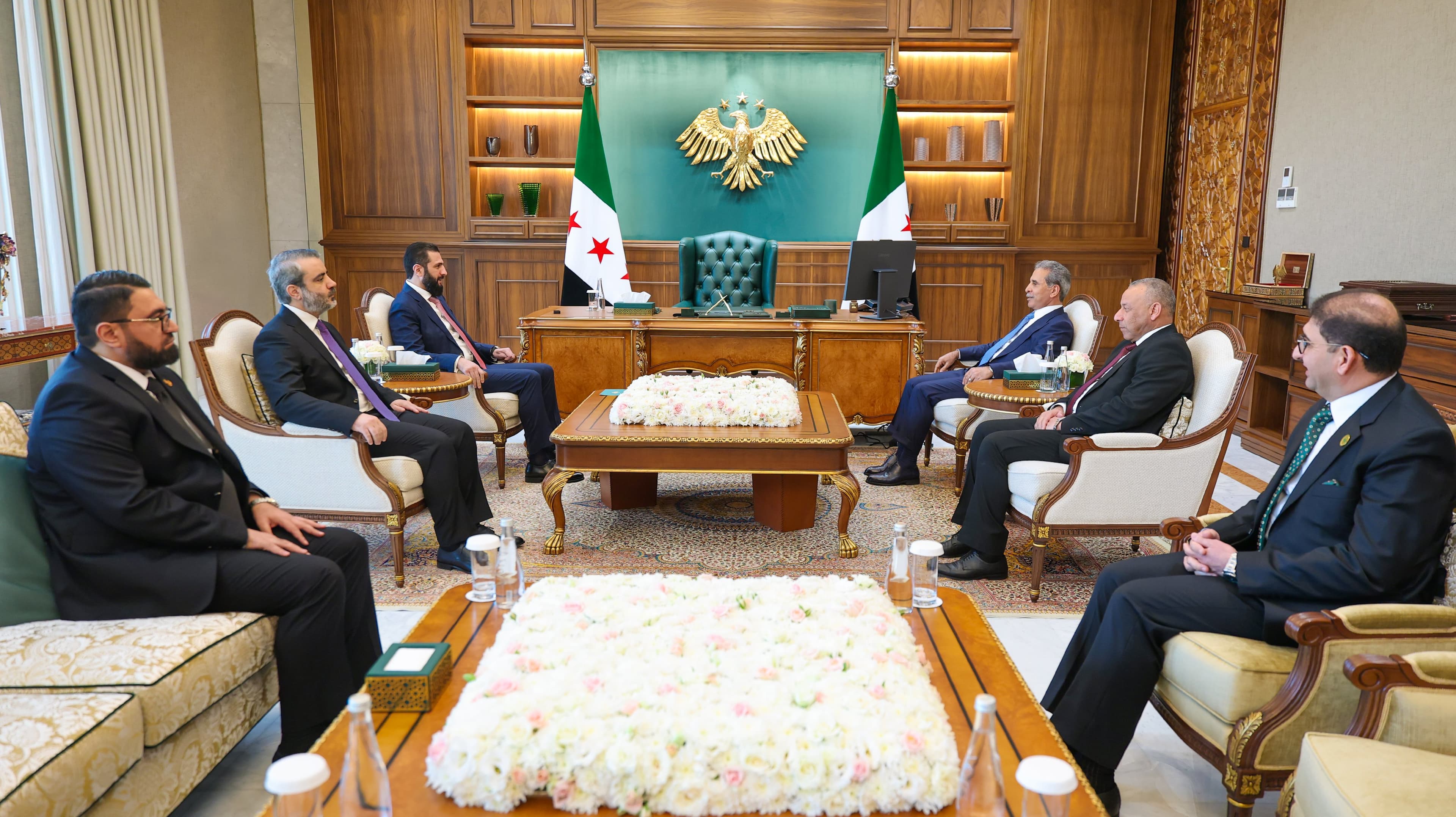Iraqi delegation led by the president of Iraq’s Supreme Judicial Council (SJC), Faiq Zaidan in a meeting with Syria’s interim president Ahmed al-Sharaa in the People’s Palace in Damascus on August 13, 2026. Photo: Syrian Presidency Office