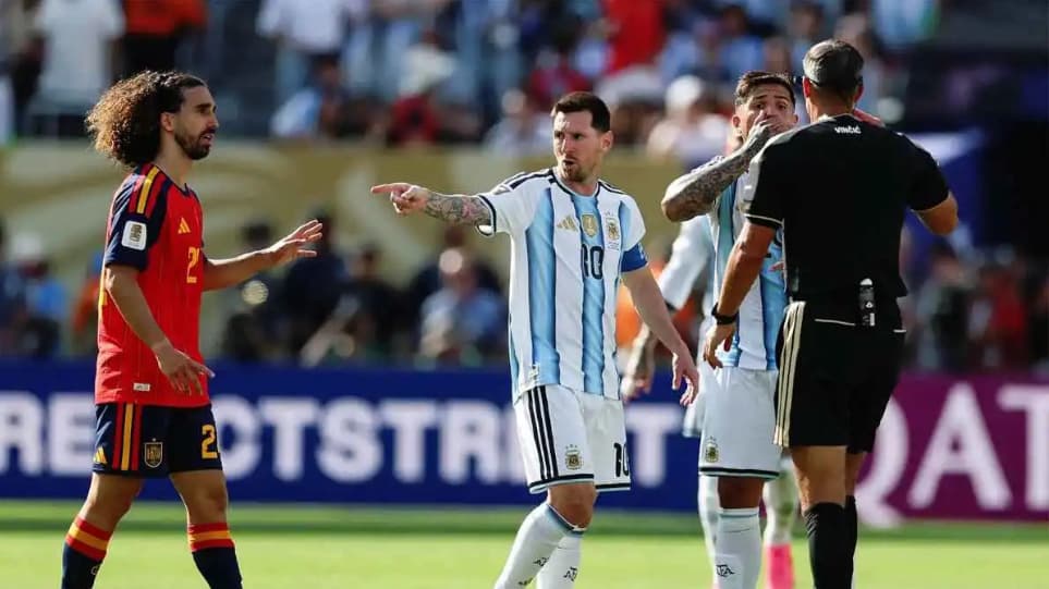 دیمەنێک لە یاریی کۆتایی مۆندیالی 2026