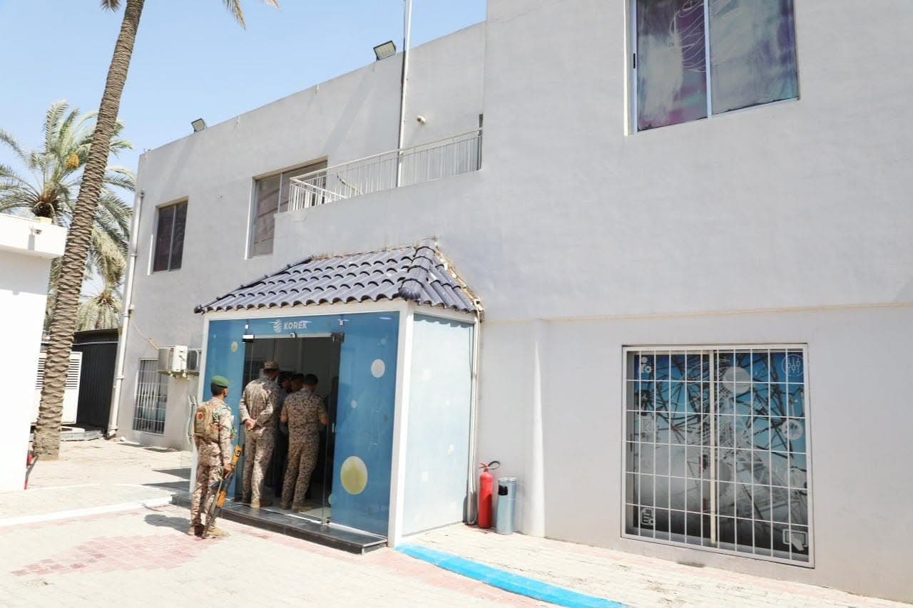 The Iraqi Communications and Media Commission (CMC) closing the main site of Korek Company in the capital, Baghdad, on August 20, 2026. Photo: CMC