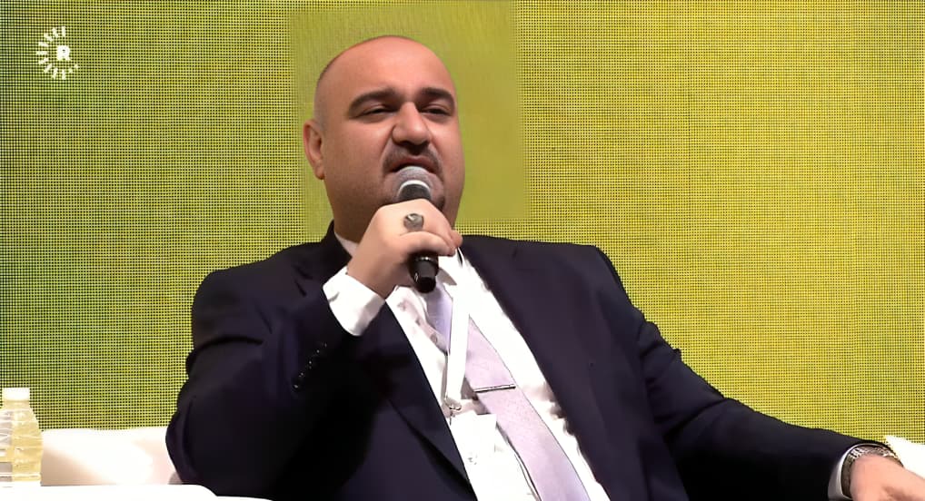 محافظ كركوك محمد سمعان آغا خلال الجلسة