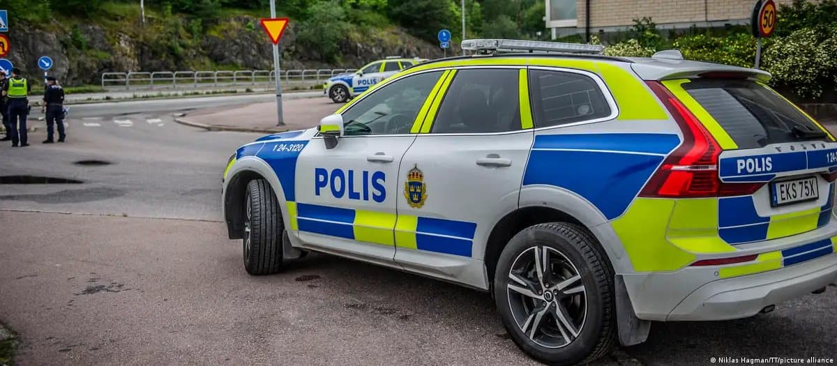 ئۆتۆمبێلێکی پۆلیسی سوێدی.
