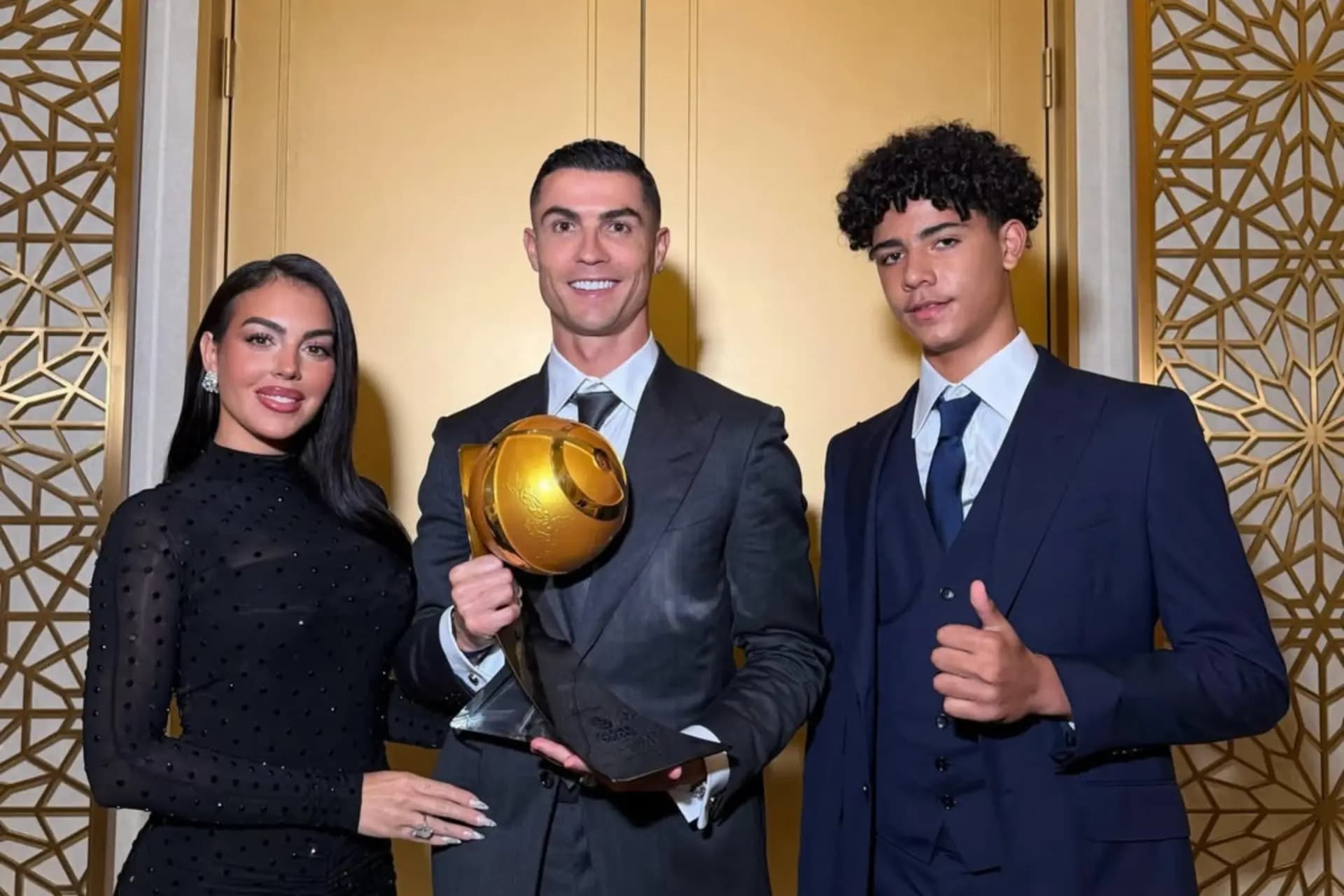 Cristiano Ronaldo ve ailesi