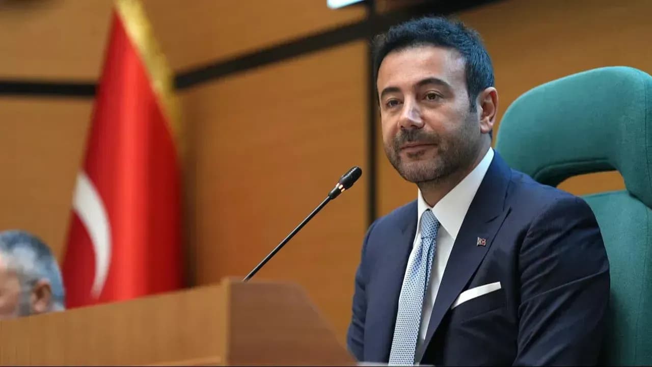 Eski Beşiktaş Belediye Başkanı Rıza Akpolat. / Arşiv