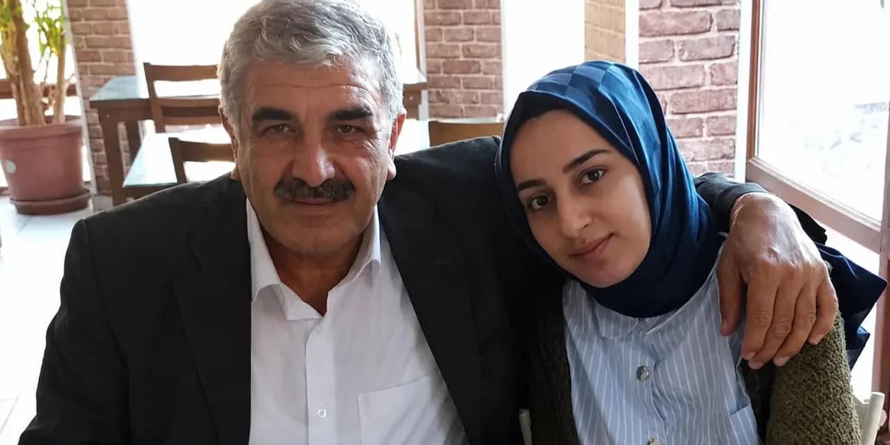 Rojin Kabaiş ve babası Nizamettin Kabaiş / Foto: Arşiv