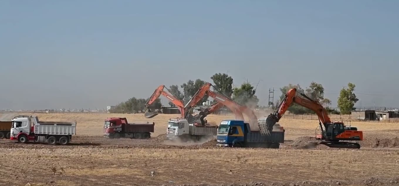 کاتی کارکردن لە مزگەوتی گەورەی بارزانی