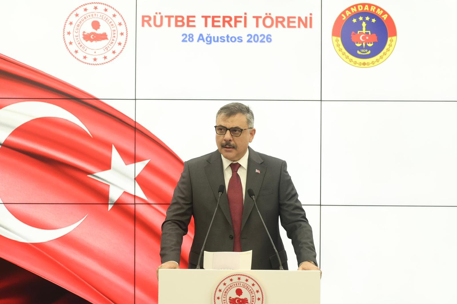 مستەفا چیفتچی، وەزیری ناوخۆی تورکیا