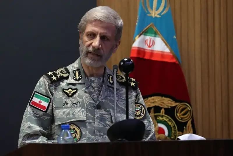 ئەمیر حاتەمی، فەرماندەی گشتیی سوپای ئێران