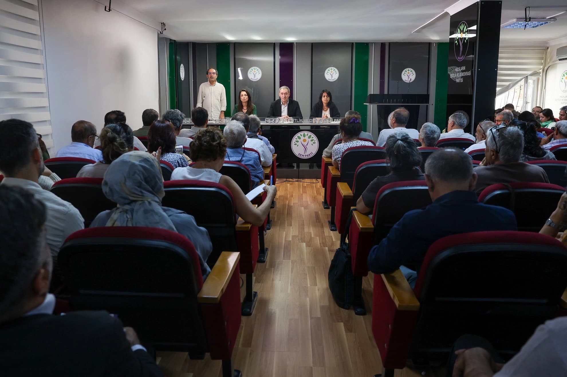 Meclisa Partiyê ya DEM Partiyê civiya / Wêne: DEM Partî