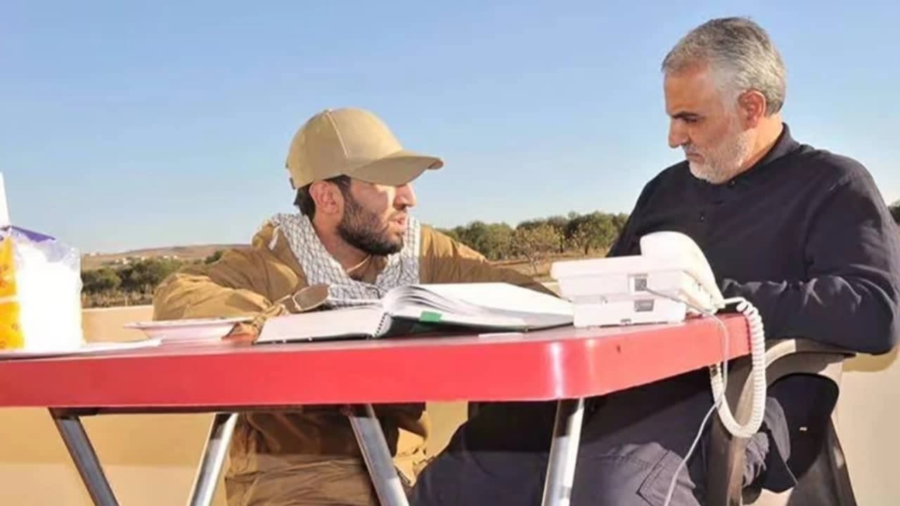 قاسم سولەیمانی، فەرماندەی پێشووی فەیلەقی قودسی سوپای پاسداران و محەممەد سەعدی، سەرکردەی حیزبوڵڵای عێراق