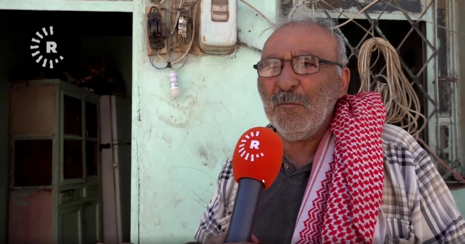 Rojava’da akaryakıt krizi, elektriği vurdu: ‘Karanlıkta yemek yiyoruz’