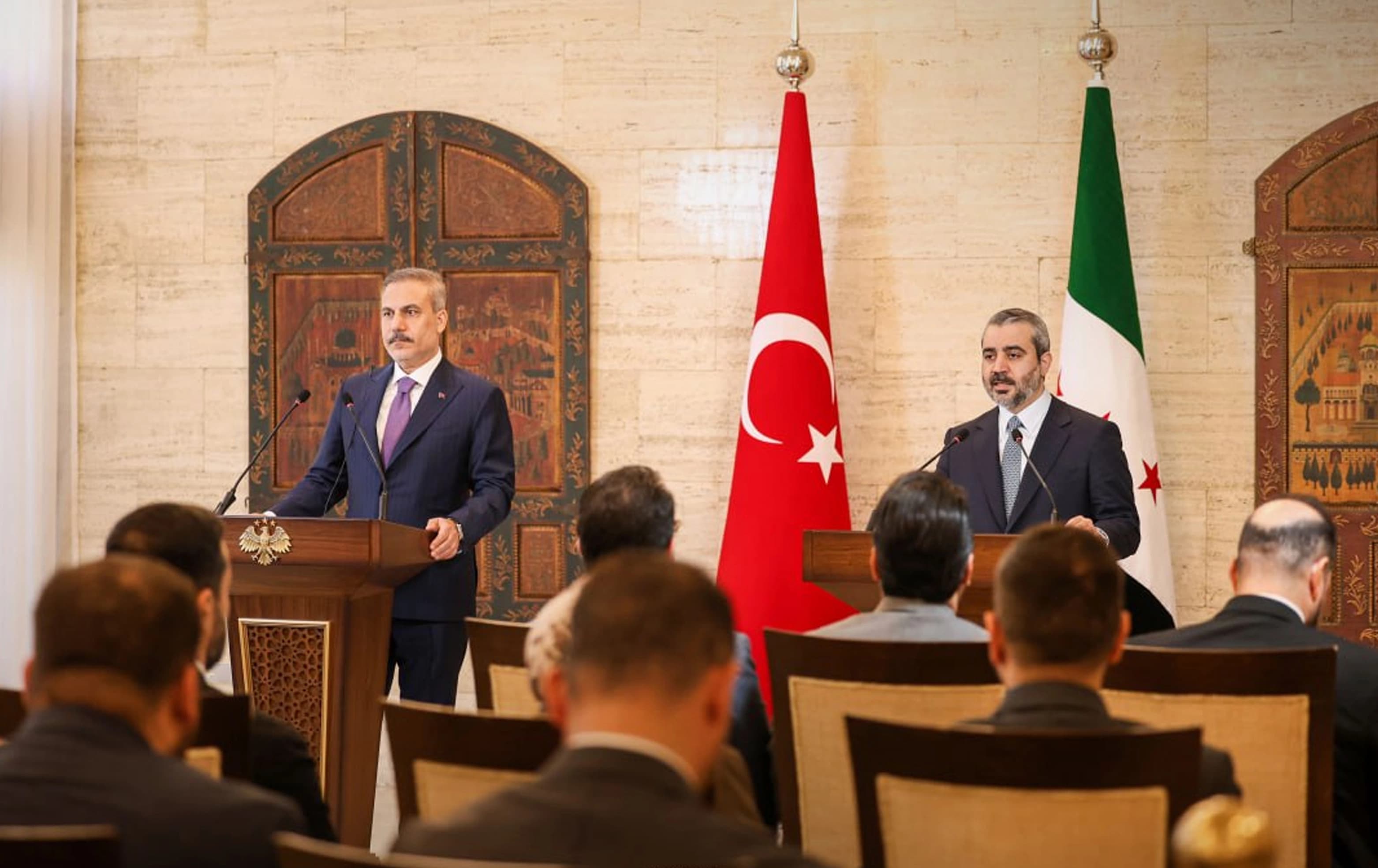 Turkish Foreign Minister Hakan Fidan (left) and Syrian Foreign Minister Asaad al-Shaibani at a joint conference in Damascus, September 13, 2026. Photo: SANA