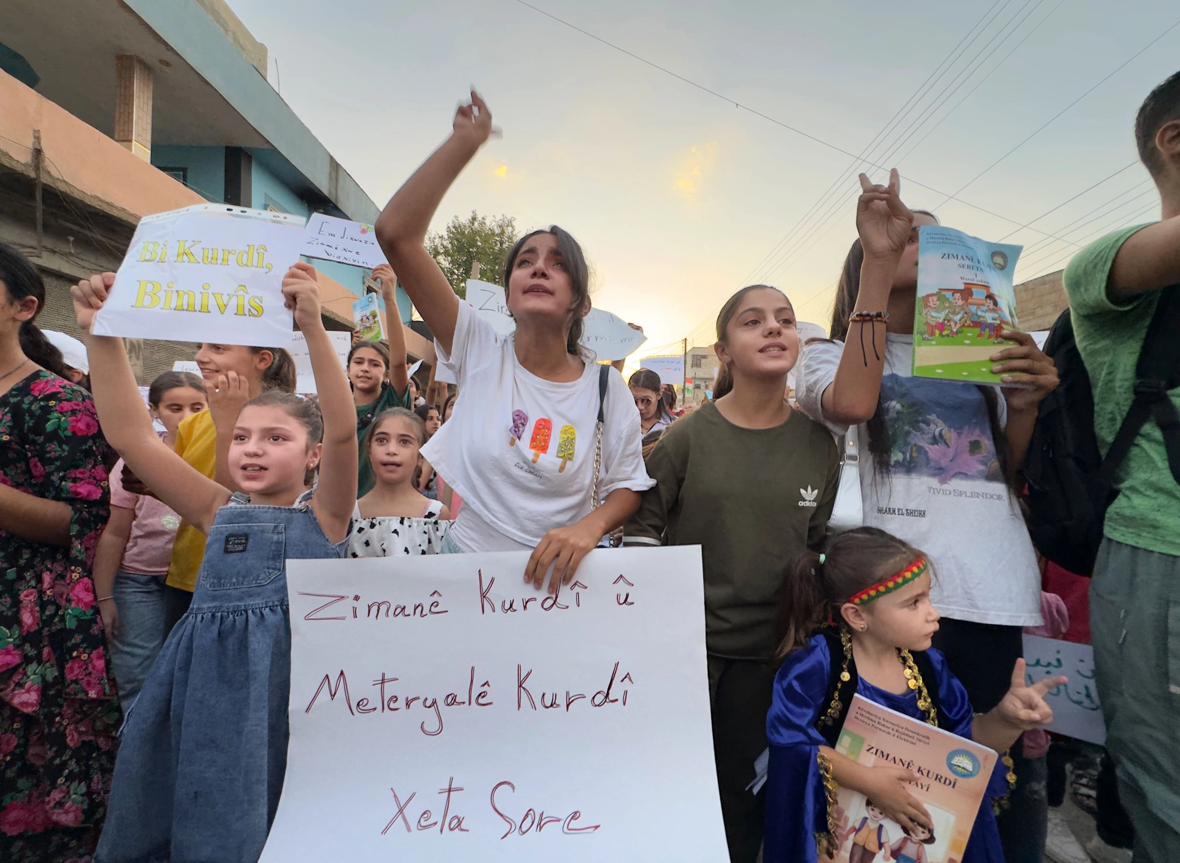 Xwenîşaneke ji bo piştgiriya perwerdeya bi Kurdî / Wêne: Arşîv