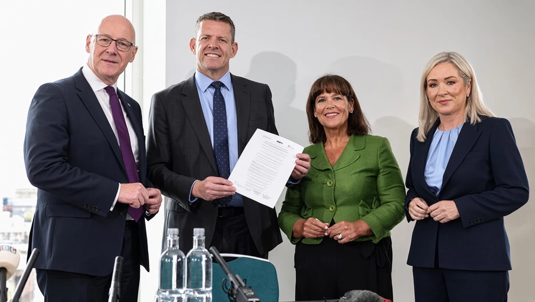 Galler Bölgesel Başbakanı Rhun ap Iorwerth, İskoçya Bölgesel Başbakanı John Swinney, Kuzey İrlanda Bölgesel Başbakanı Michelle O’Neill ve İrlanda milliyetçisi Sinn Fein Genel Başkanı Mary Lou McDonald