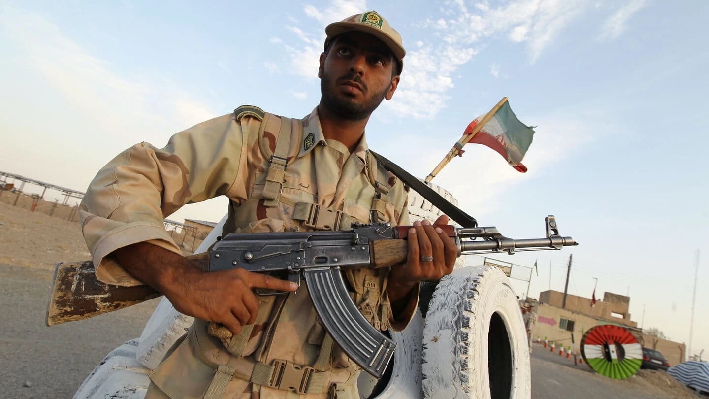 Iranian soldier keeps watch at a patrol post in Zabol, in Iran's Sistan and Baluchistan province near the Afghan border, on October 10, 2012. File photo: AFP