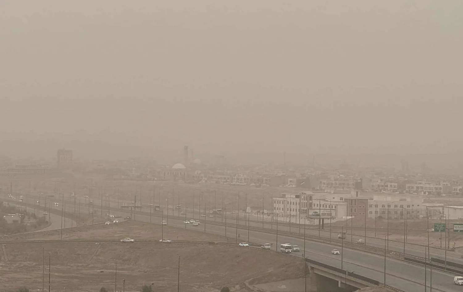 خۆڵبارین لە هەولێر. وێنە: ساهیرە سدیق - رووداو