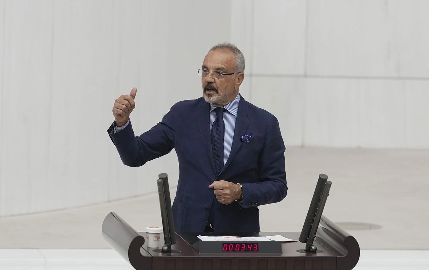 DEM Parti Ağrı Milletvekili Sırrı Sakık