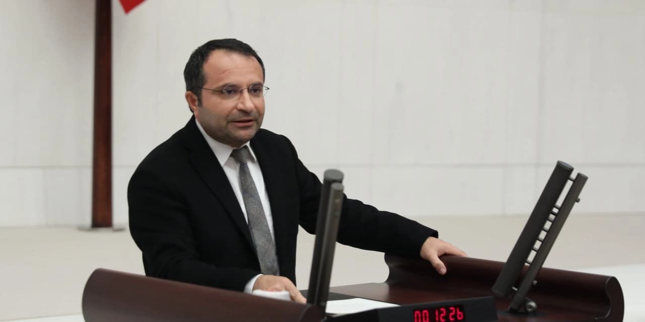 Foto: DEM Parti Eşbaşkan Yardımcısı Tayip Temel
