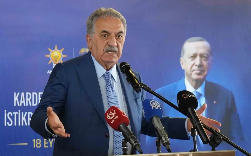AK Parti Genel Başkan Hayati Yazıcı