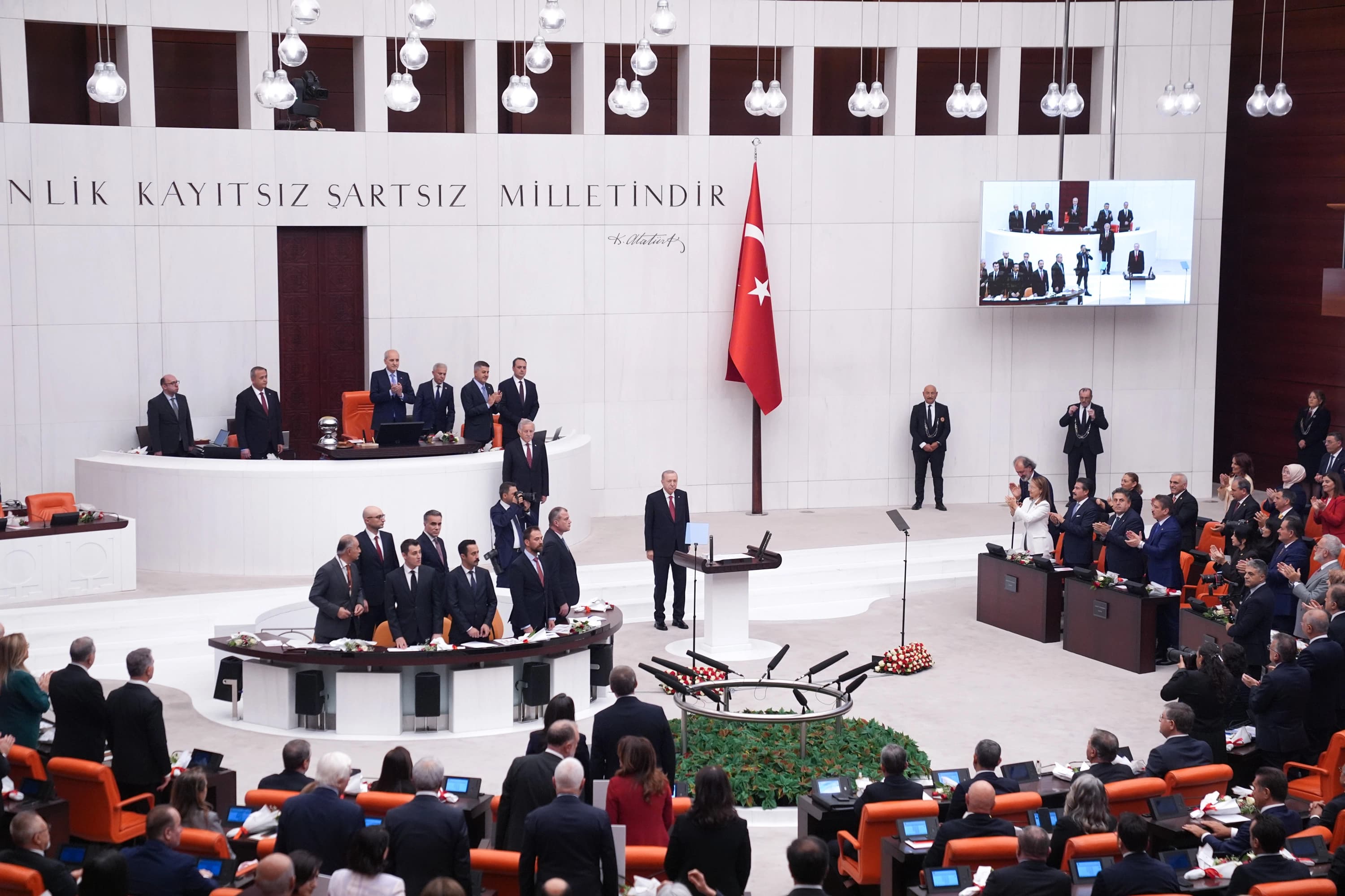 Türkiye Cumhurbaşkanı Erdoğan, Meclis'in 28. Dönem 5. Yasama Yılı açılışı dolayısıyla Genel Kurul'a hitap etti. / AA
