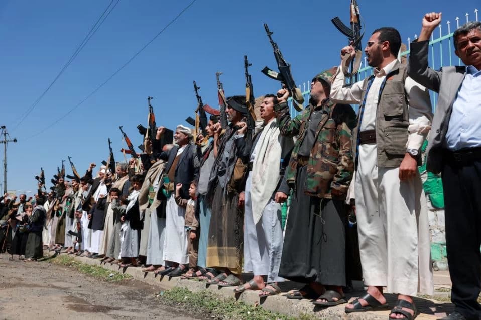 Yemen'de gösteri yapan Husiler / Reuters
