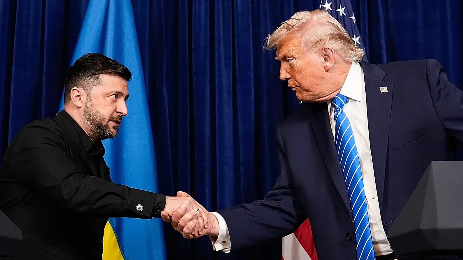 Zelenski (solda) ve Trump. / Arşiv / AP
