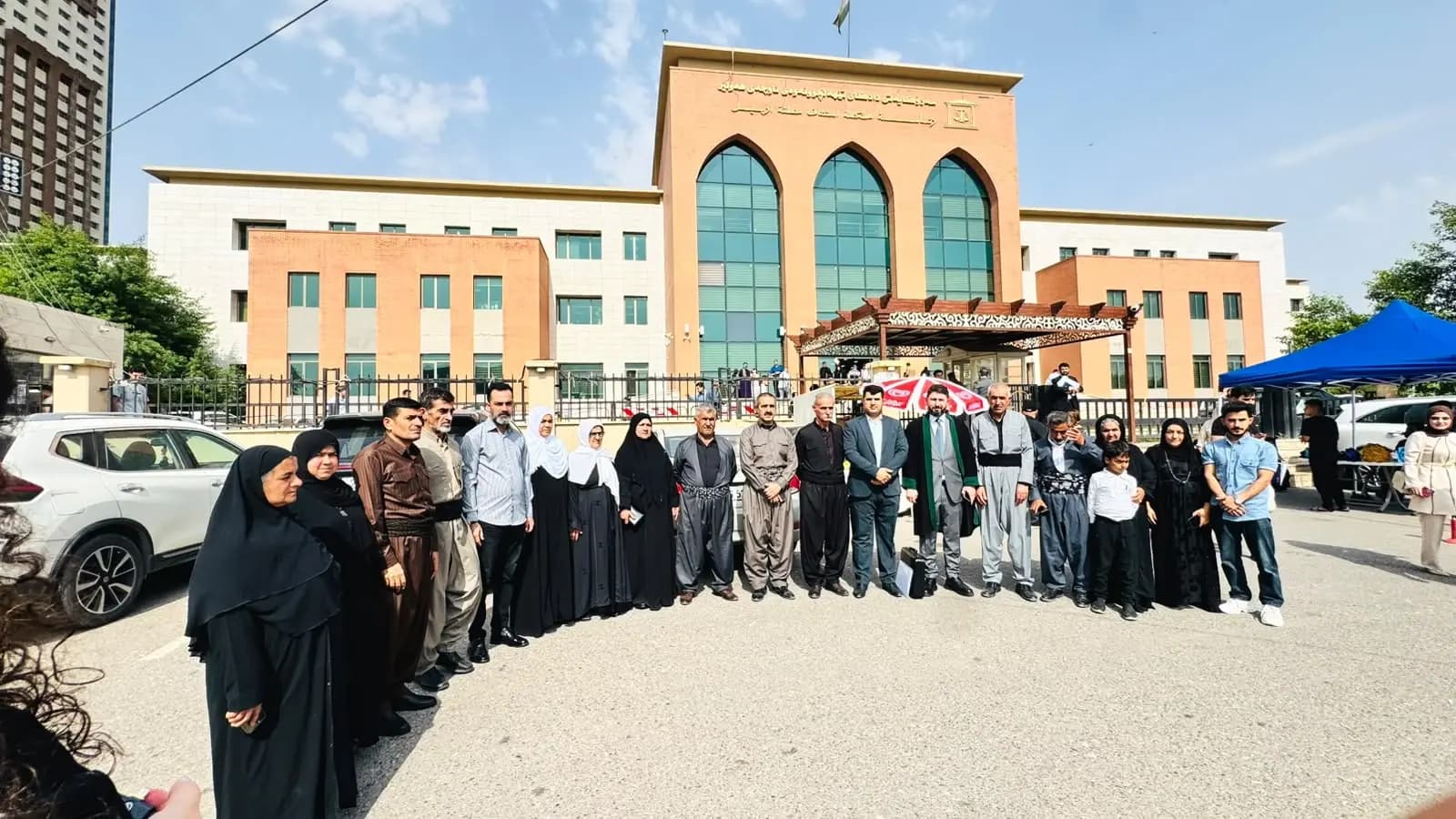 کەسوکاری قوربانییان لەبەردەم دادگەی هەولێر