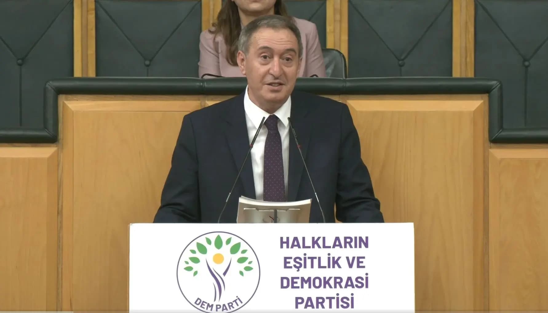 Bakirhan: Divê Kurd di navbera xwe de zêdetir biaxivin