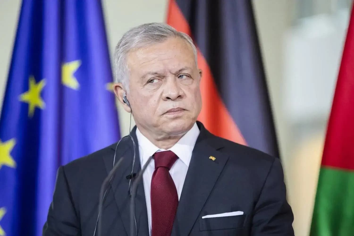 Kral Abdullah’tan kilise saldırısına tepki: Demir yumrukla vuracağız
