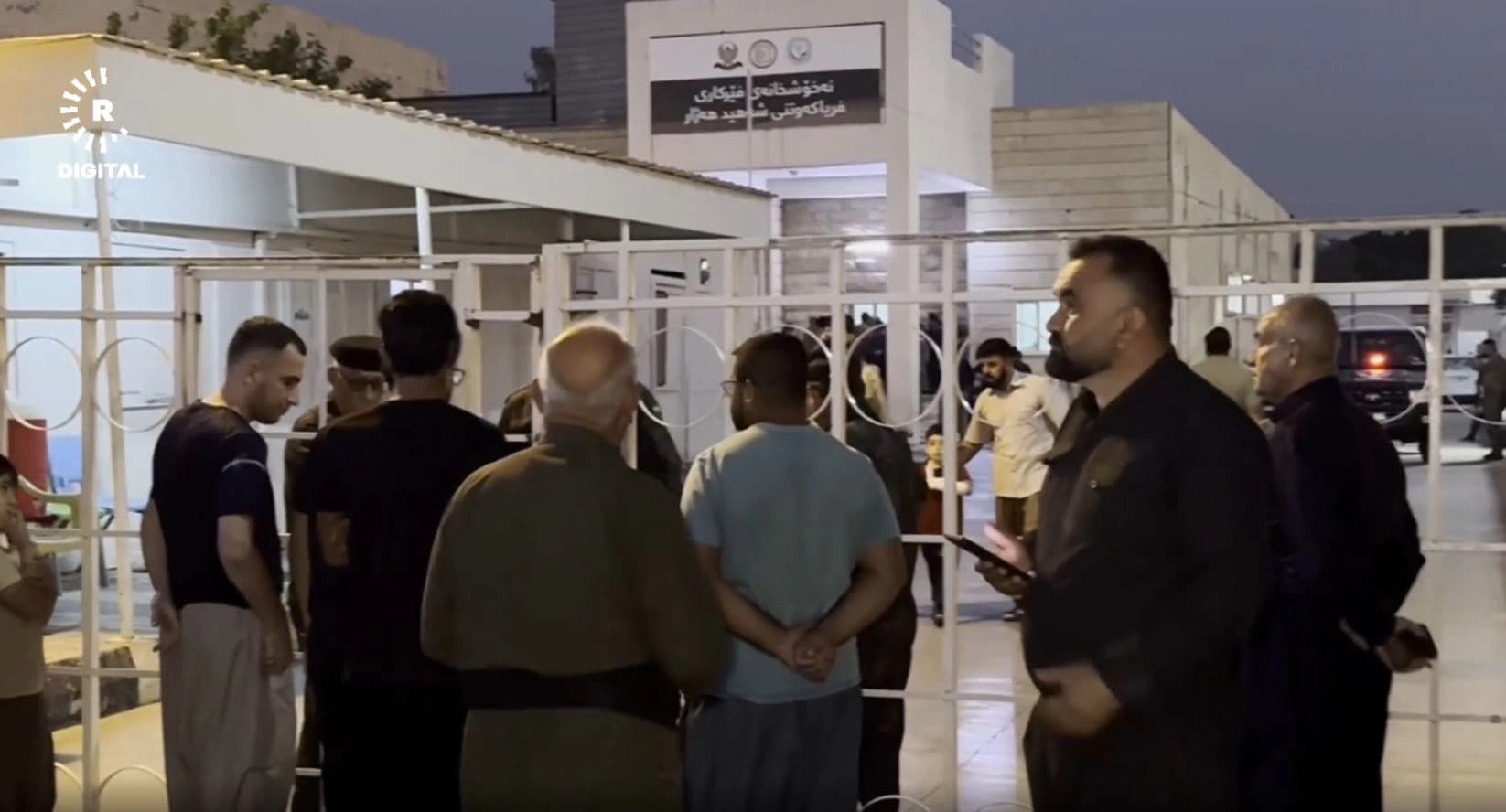 لە گەرمیان پاسێکی بچووک وەرگەڕا و 8 منداڵ بریندار بوون