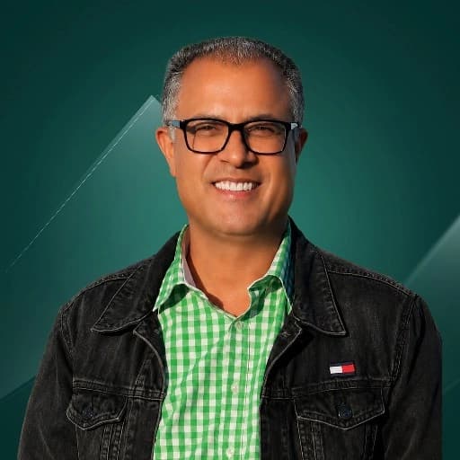 جانو شاكر