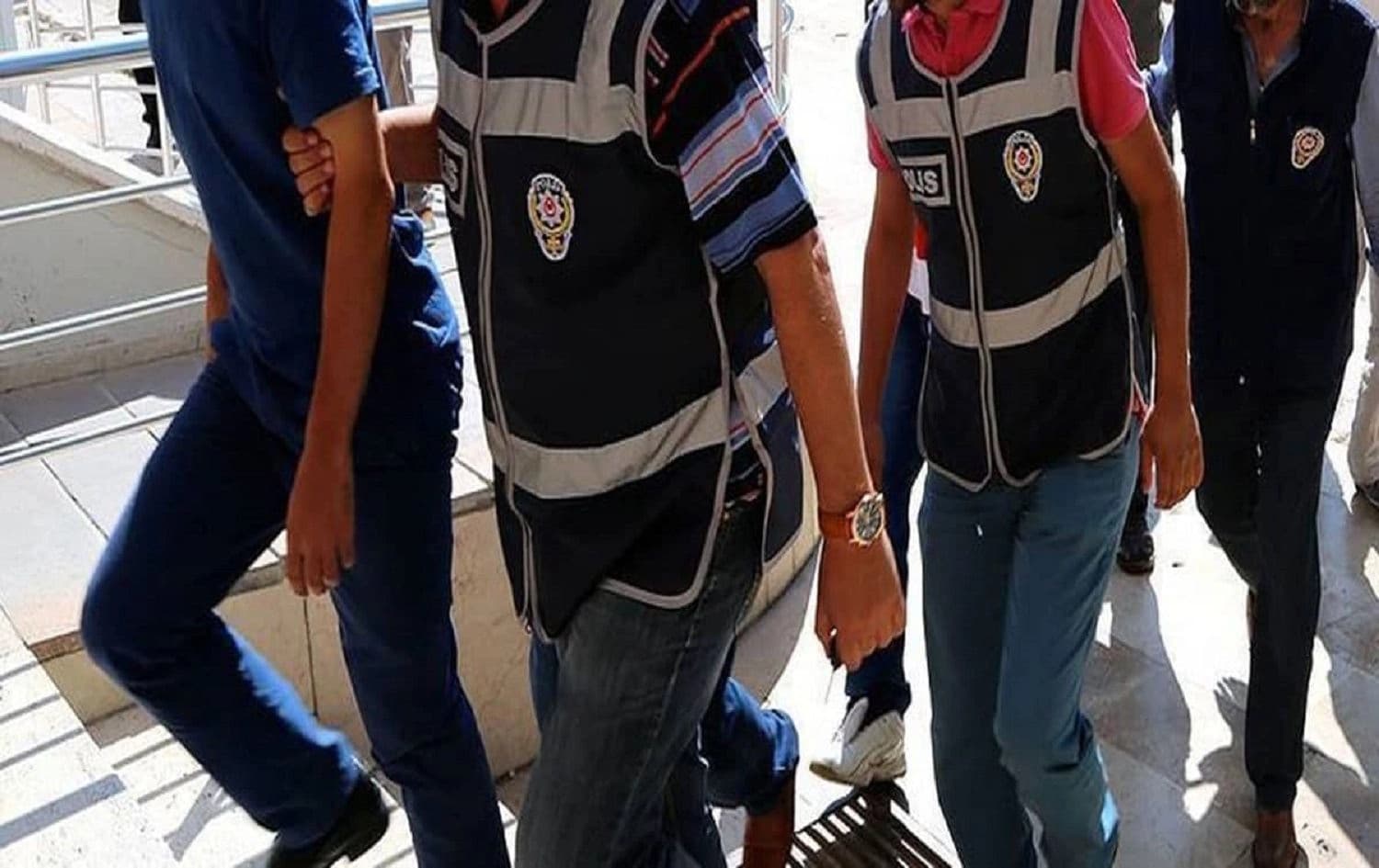 Li 15 bajaran li dijî Cemeata Fetullah Gulen operasyon hat kirin