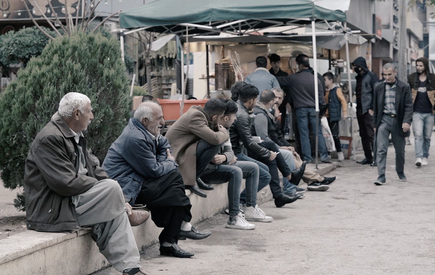 Workers struggling to get by in Sulaimani as economic crisis continues